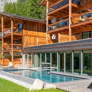 dolomiti-lodge-alvera.hotelinveneto.com/